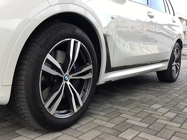 2021 BMW X7 xDrive40d — photo 9
