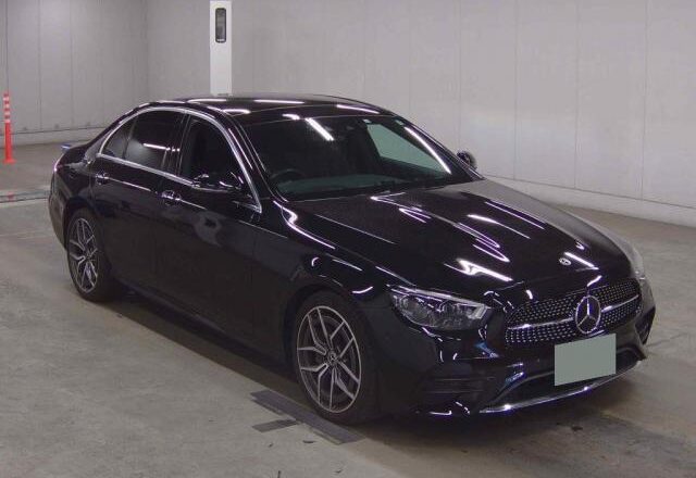 2022 Mercedes-Benz E200