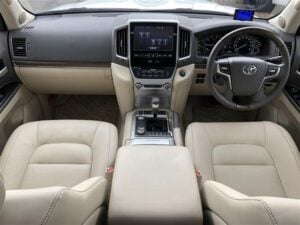 2021 Toyota Landcruiser V8 ZX — photo 3