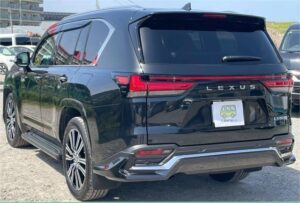 2023 Lexus LX600 — photo 2
