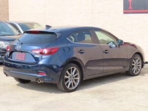 2018 Mazda Axela Sport — photo 2