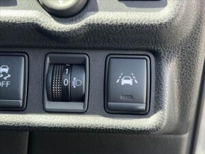 2020 Nissan Note X — photo 4