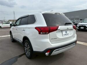 2019 Mitsubishi Outlander — photo 2