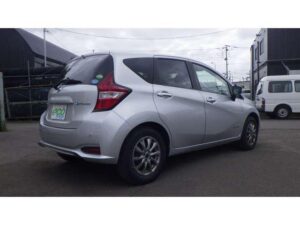 2020 Nissan Note 4WD e-Power — photo 2