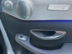 2020 Mercedes-Benz EQC 400 4MATIC — photo 2