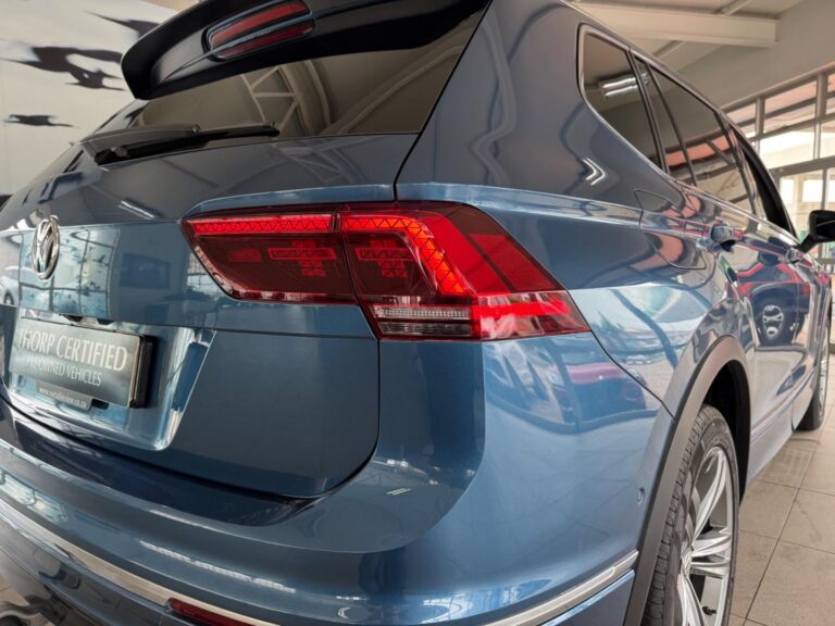 2021 Volkswagen Tiguan Allspace — photo 9