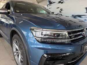 2021 Volkswagen Tiguan Allspace — photo 2