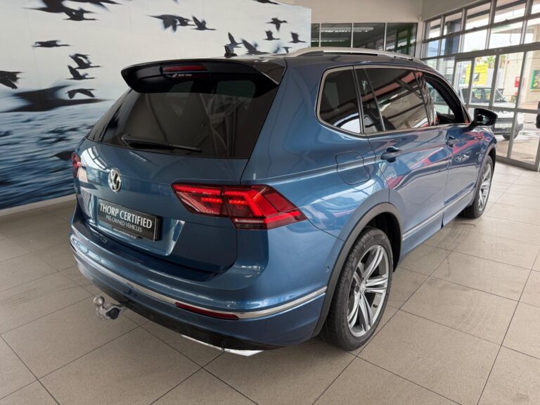 2021 Volkswagen Tiguan Allspace — photo 8