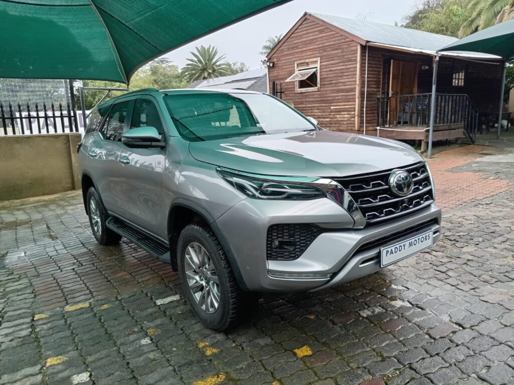 Toyota Fortuner VX