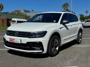 2020 Volkswagen Tiguan Allspace — photo 3