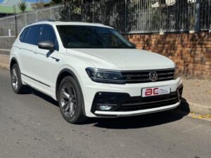 2020 Volkswagen Tiguan Allspace — photo 2