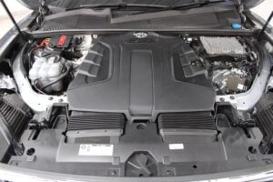 2019 Volkswagen Touareg V6 TDI Luxury — photo 3
