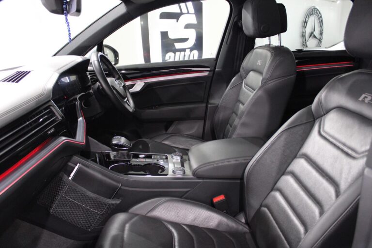 2019 Volkswagen Touareg V6 TDI Luxury — photo 5