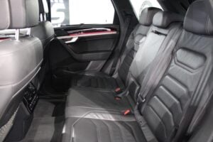 2019 Volkswagen Touareg V6 TDI Luxury — photo 4