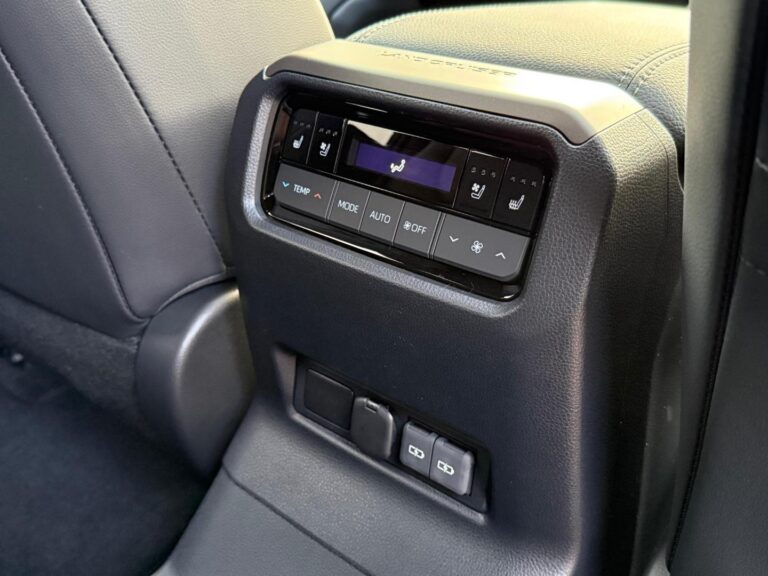 2025 Toyota Prado GDJ250W VX-R — photo 8