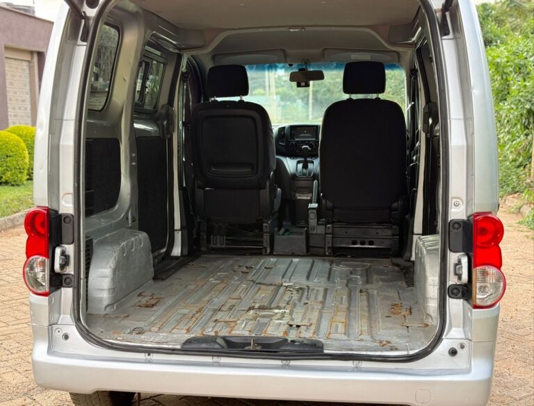 2014 Nissan NV200 — photo 3
