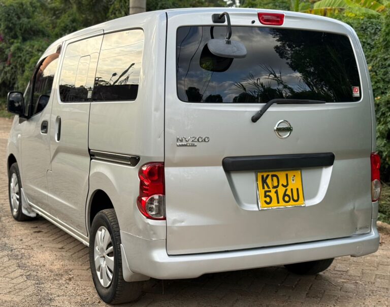 2014 Nissan NV200 — photo 4