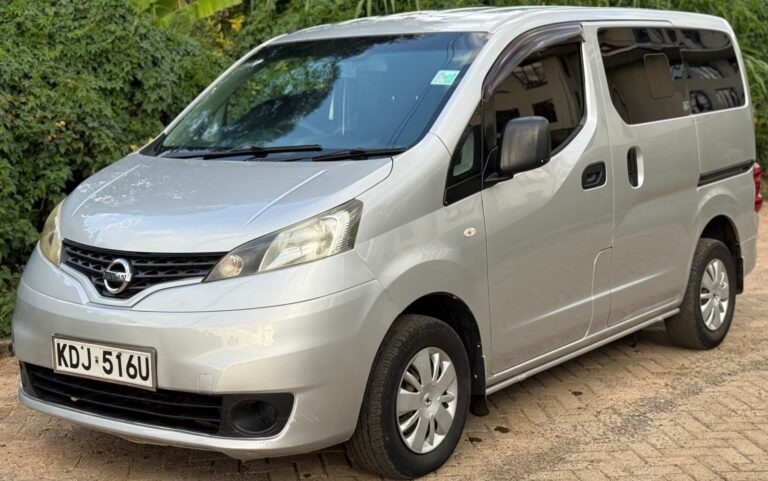 2014 Nissan NV200 — photo 5