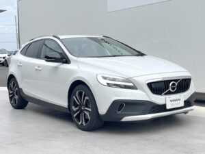 2018 Volvo V40 T5 AWD Cross-Country — photo 1