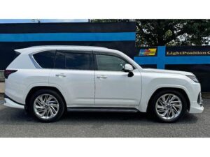 2023 Lexus LX600 — photo 2