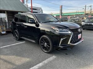 2019 Lexus LX570 — photo 1