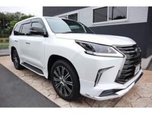 2021 Lexus LX570 — photo 1