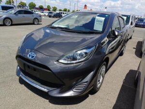 2020 Toyota Aqua S — photo 4