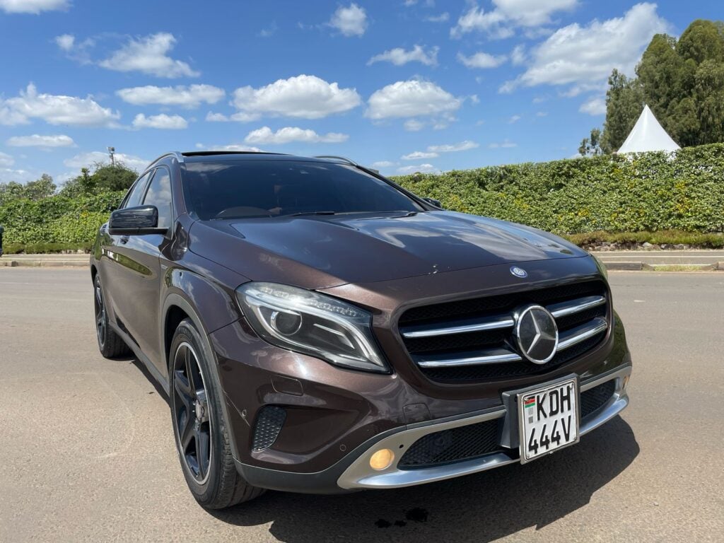 Mercedes-Benz GLA250