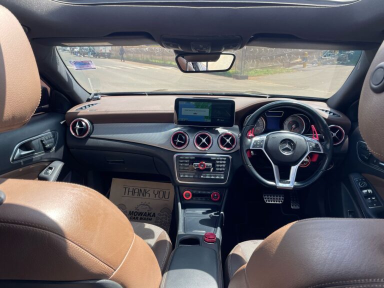 2015 Mercedes-Benz GLA250 4MATIC — photo 4