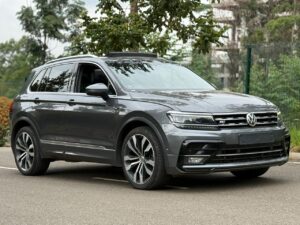 2017 Volkswagen Tiguan R-Line