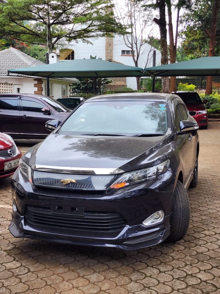 2016 Toyota Harrier Premium — photo 5