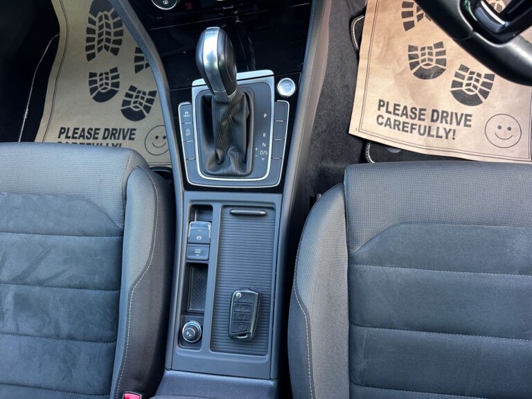 2018 Volkswagen Golf Variant — photo 5