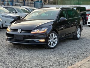 2018 Volkswagen Golf Variant — photo 3