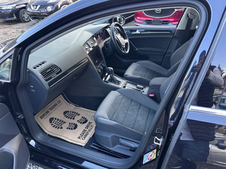 2018 Volkswagen Golf Variant — photo 8