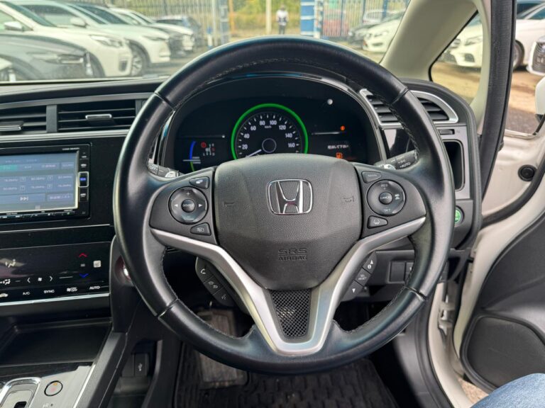 2020 Honda Fit Shuttle Hybrid 1.5 — photo 6