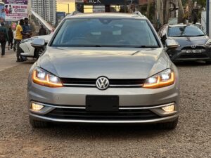 2019 Volkswagen Golf Variant — photo 3