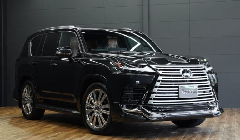 2025 Lexus LX600 Executive — photo 8