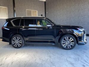 2023 Lexus LX600 — photo 4