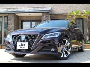 2020 Toyota Crown Hybrid G Executive — photo 2