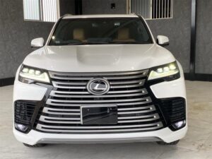 2022 Lexus LX600 — photo 3