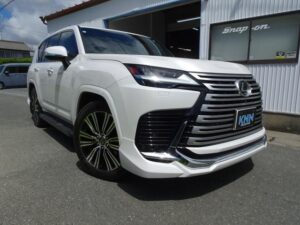 2023 Lexus LX600 — photo 1