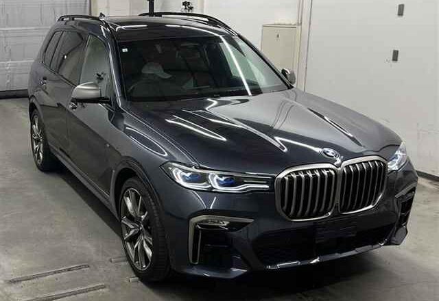 BMW X7 M50i
