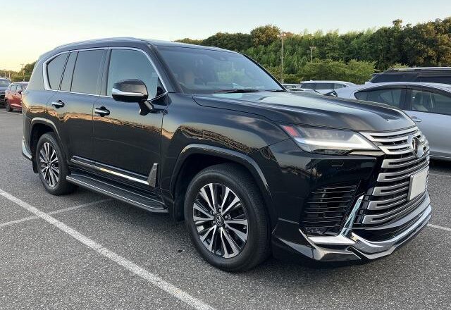 Lexus LX600