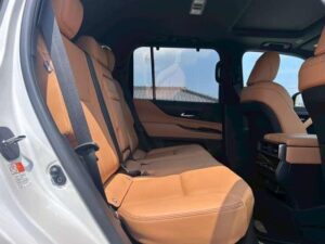 2023 Lexus LX600 — photo 2