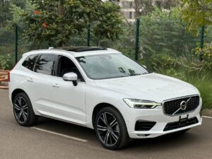 2019 Volvo XC60 T6 R-Design — photo 2