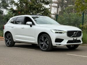 2019 Volvo XC60 T6 R-Design — photo 1