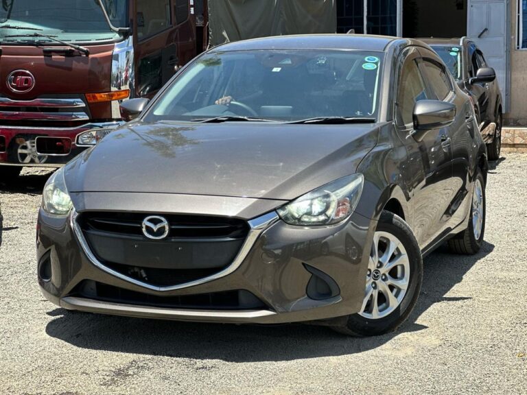 2018 Mazda Demio SkyActivD Manual — photo 3