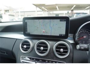 2019 Mercedes-Benz C200 — photo 4