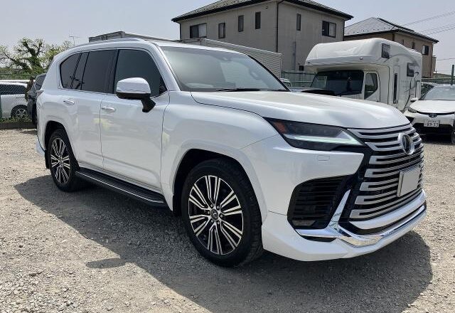 Lexus LX600 2023