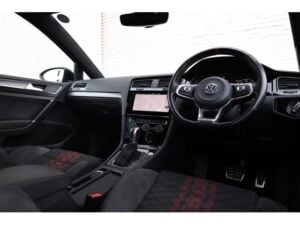 2020 Volkswagen Golf GTI TCR — photo 4